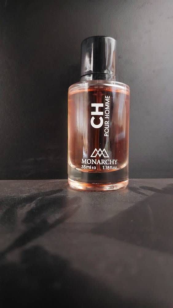 عطر کارولینا هورا