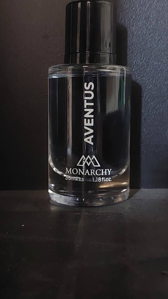عطر اونتوس - مونارچی 